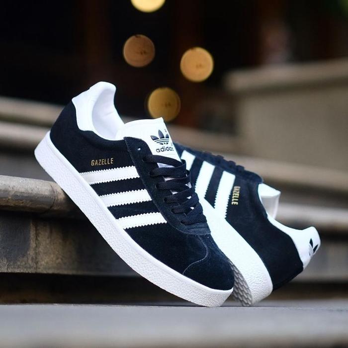 Sepatu Adidas Albertus